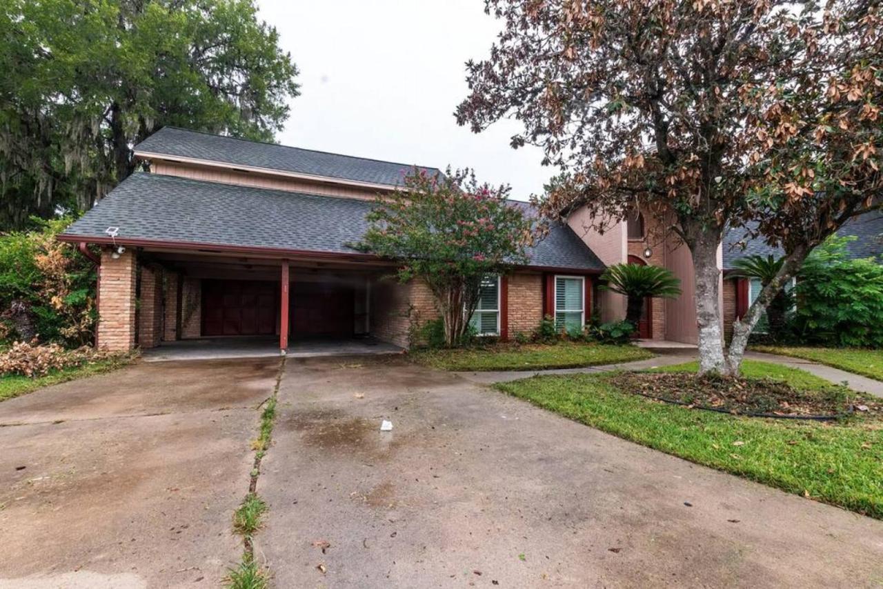 Huge 6 Bedroom With Pool, Spa, 85 Inch Tv, Game Room Houston Luaran gambar