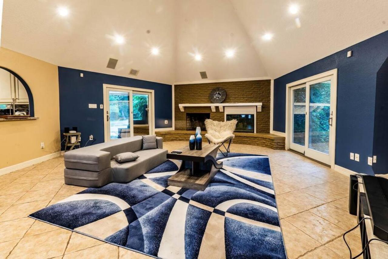 Huge 6 Bedroom With Pool, Spa, 85 Inch Tv, Game Room Houston Luaran gambar