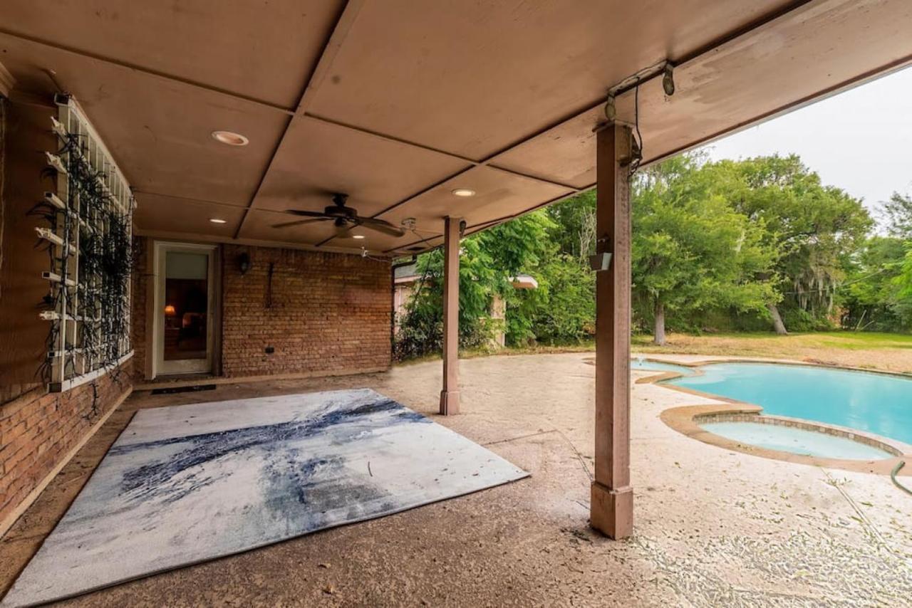 Huge 6 Bedroom With Pool, Spa, 85 Inch Tv, Game Room Houston Luaran gambar